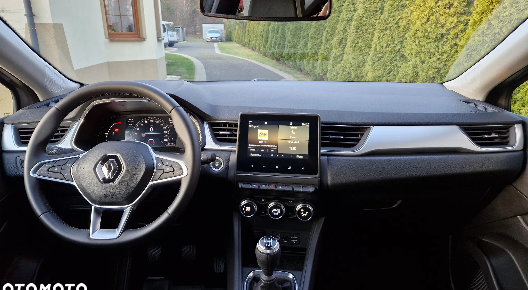 Renault Captur cena 83900 przebieg: 37000, rok produkcji 2022 z Stawiszyn małe 277